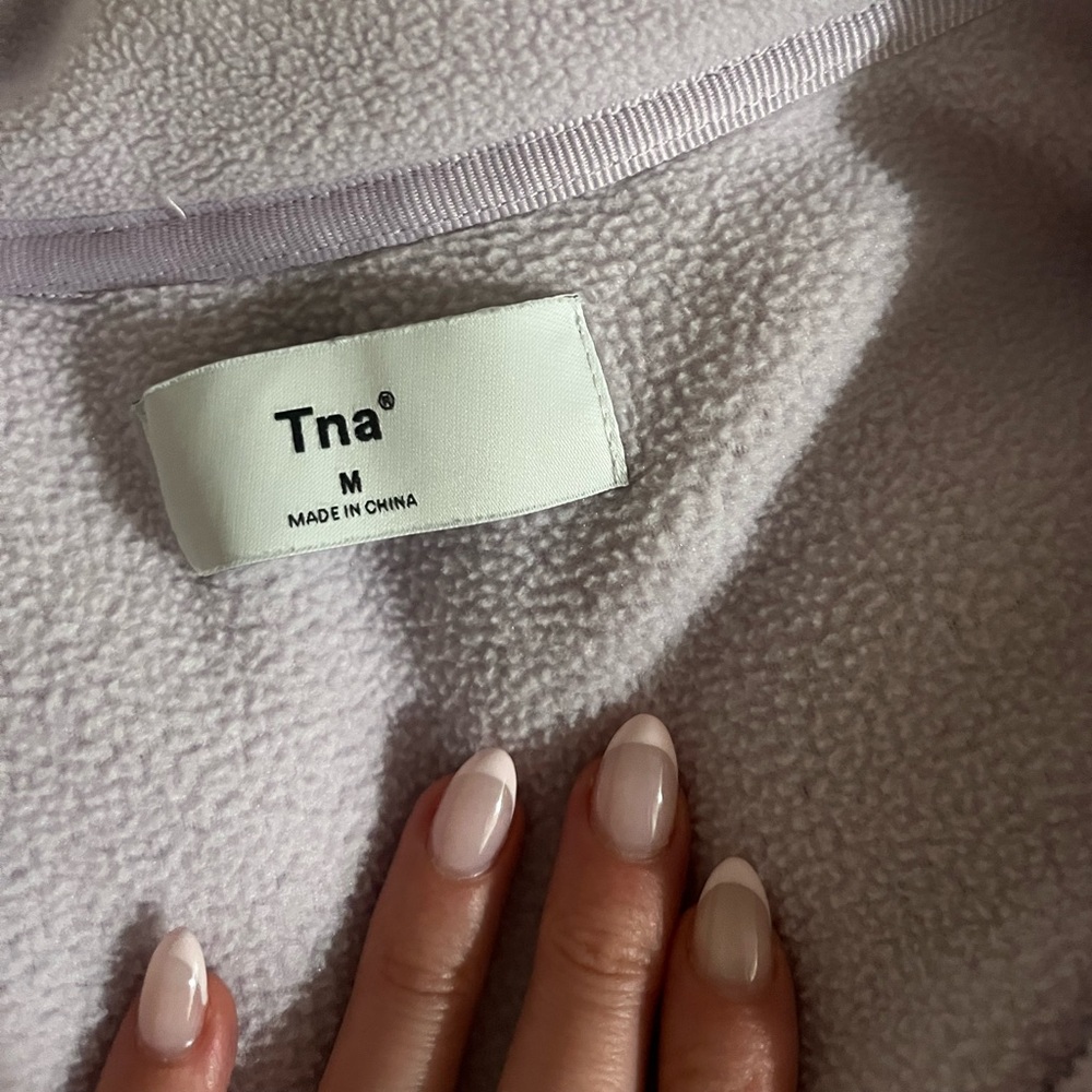 Aritzia TNA Polar 1/4 Zip Frosted Lavender Purple - Picture 4 of 5